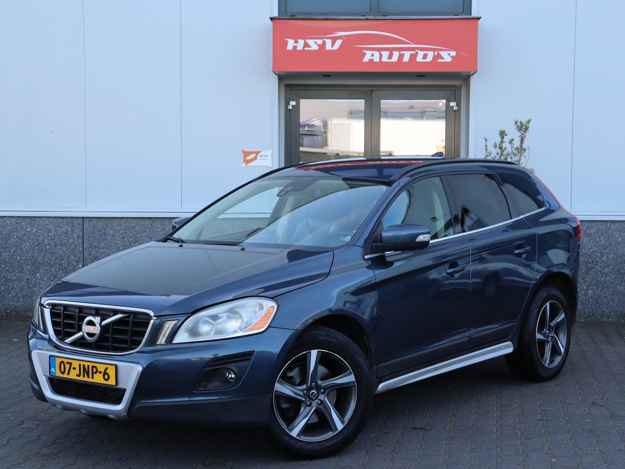 Volvo XC60 - 2.4D Momentum navi LM automaat - AutoWereld.nl