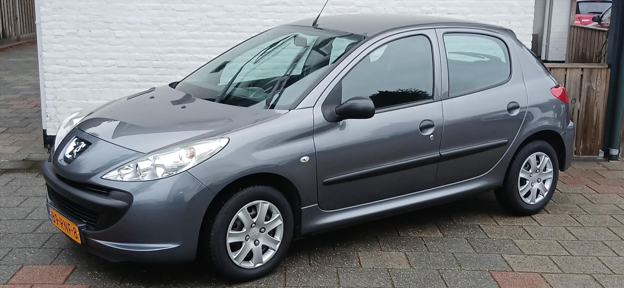 Peugeot 206 - 206+ 1.1 5-deurs XR 53000 km 1e eigenaresse - AutoWereld.nl