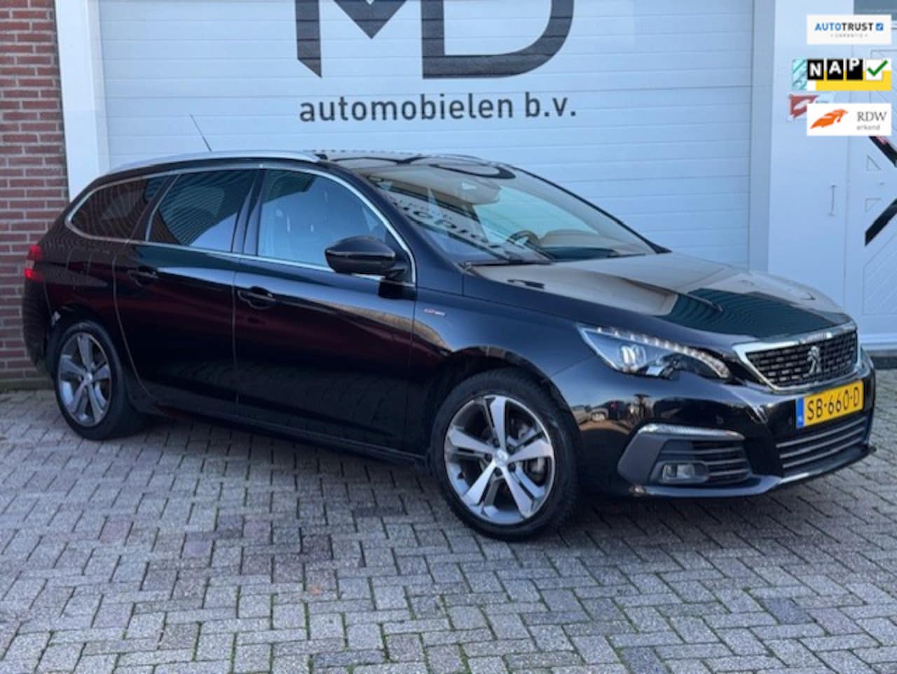 Peugeot 308 SW - 1.2 GT-line - 1e eigenaar - Panorama dak -LED - AutoWereld.nl