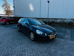 Volvo V60 - 1.6 T4 Momentum
