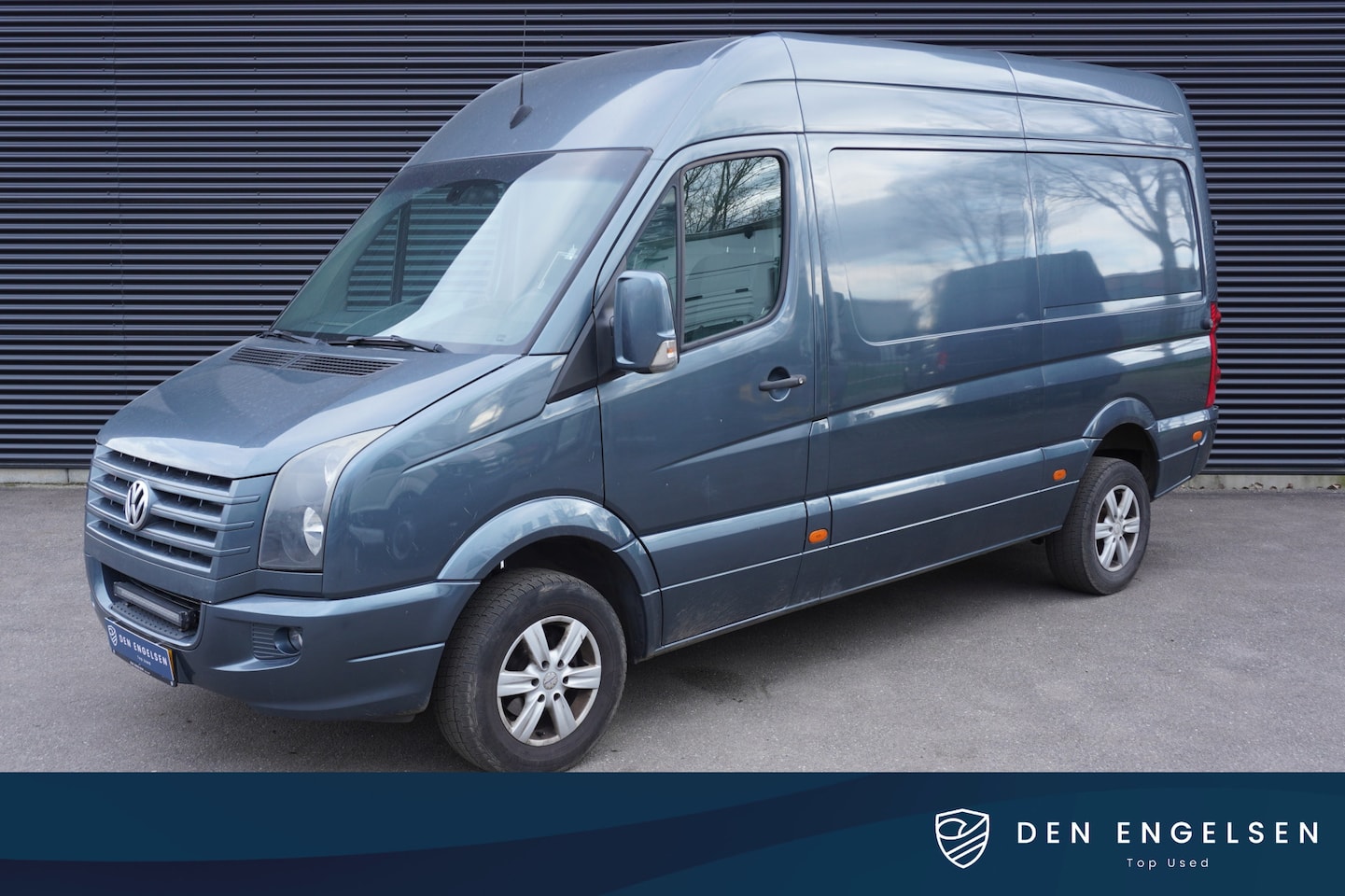 Volkswagen Crafter - 35 2.0 TDI 164pk L2H2 Airco Cruise control Trekhaak Camera Euro5 - AutoWereld.nl