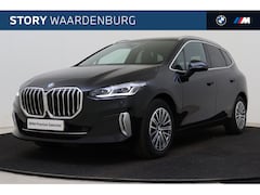 BMW 2-serie Active Tourer - 223i High Executive Automaat / Panoramadak / Trekhaak / Head-Up / Comfort Access / Parking