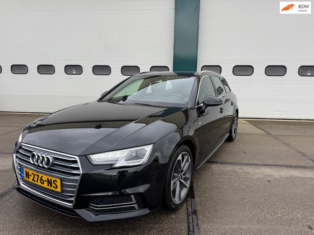 Audi A4 Avant - 2.0 TFSI ultra Sport Pro Line S 2.0 TFSI ultra Sport Pro Line S - AutoWereld.nl