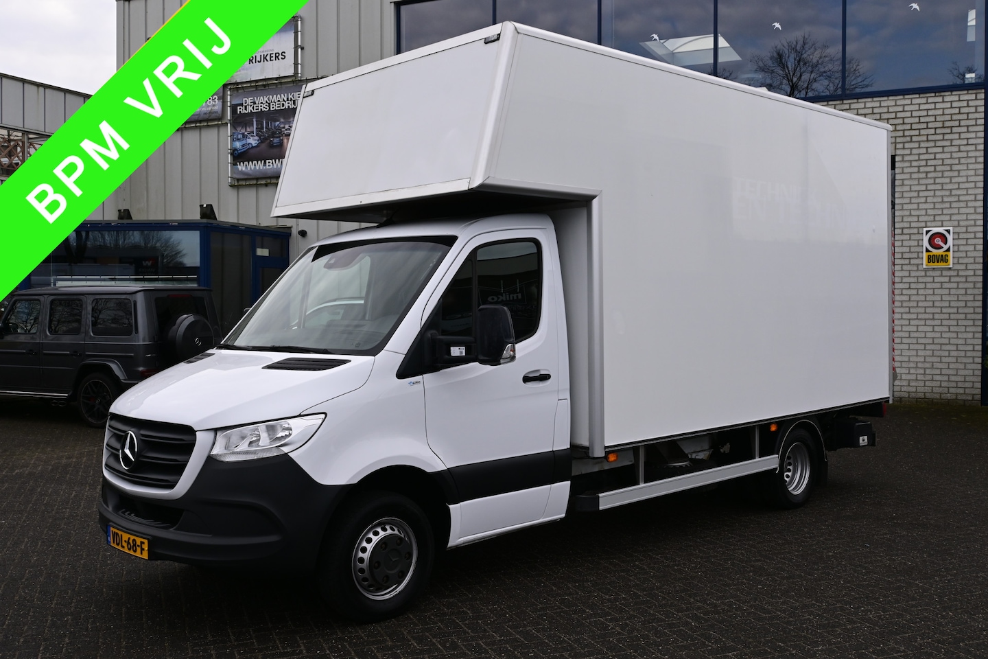Mercedes-Benz Sprinter - 516 CDI L3 Bakwagen met Dhollandia laadklep Geveerde stoel, Zijdeur, 430x213x245 cm - AutoWereld.nl