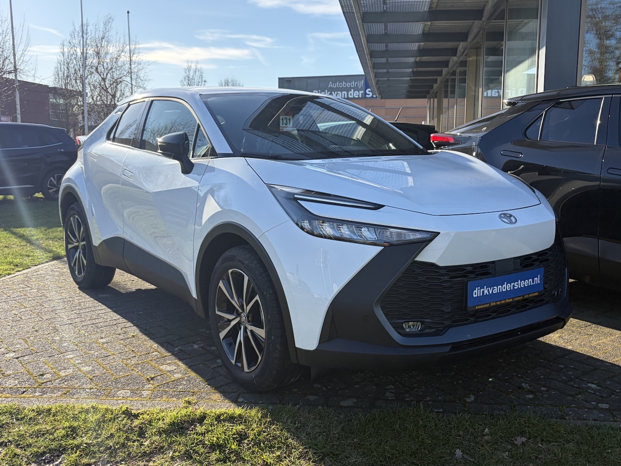 Toyota C-HR - 2.0 Plug-in Hybrid 220 Dynamic | Apple carplay & Android auto | Stuurwiel verwarming | Opl - AutoWereld.nl