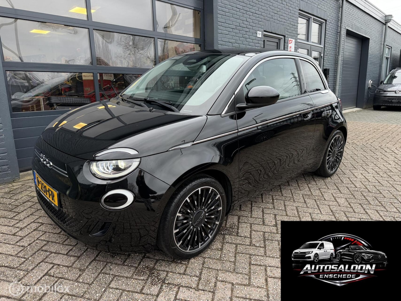Fiat 500 - La Prima 42 kWh 118 PK 2-2022 38.000 km Airco Pano - AutoWereld.nl
