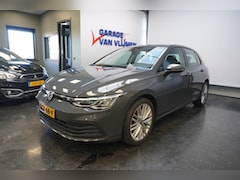 Volkswagen Golf - 1.5TSI Life IQ Light Camera 18''Velgen Carplay
