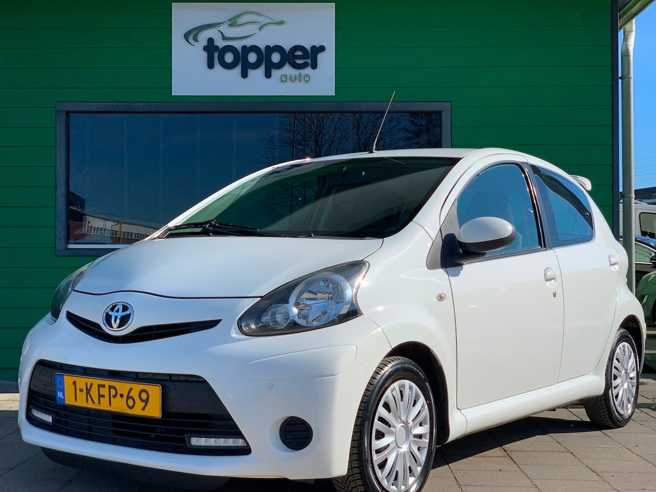 Toyota Aygo - 1.0 VVT-i Access |1e Eigenaar!| Navigatie | Airco | - AutoWereld.nl