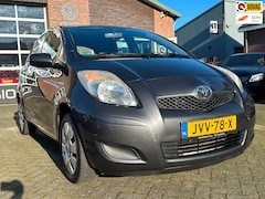 Toyota Yaris - 1.0 VVTi Acces. 5-Deurs. Airco. 2de eig