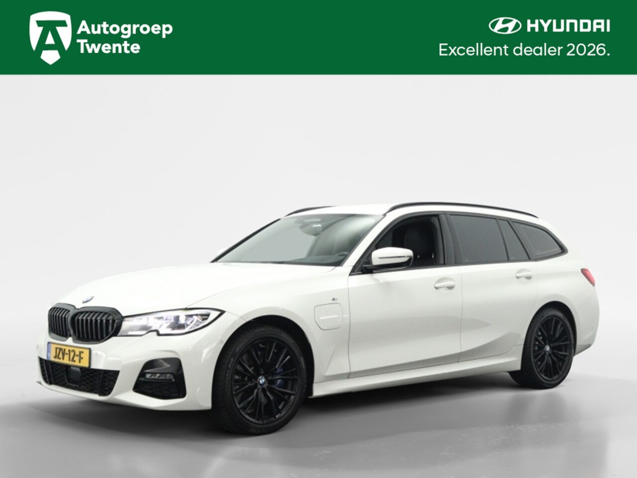 BMW 3-serie Touring - 330e M Sport High Executive 292PK | Trekhaak | Navi | de - AutoWereld.nl