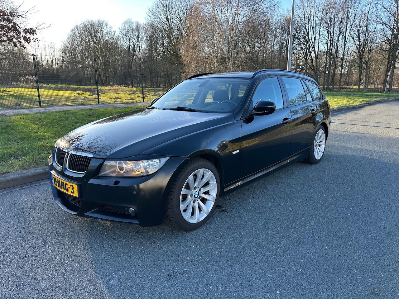 BMW 3-serie Touring - 318i Business Line 318i Business Line - AutoWereld.nl