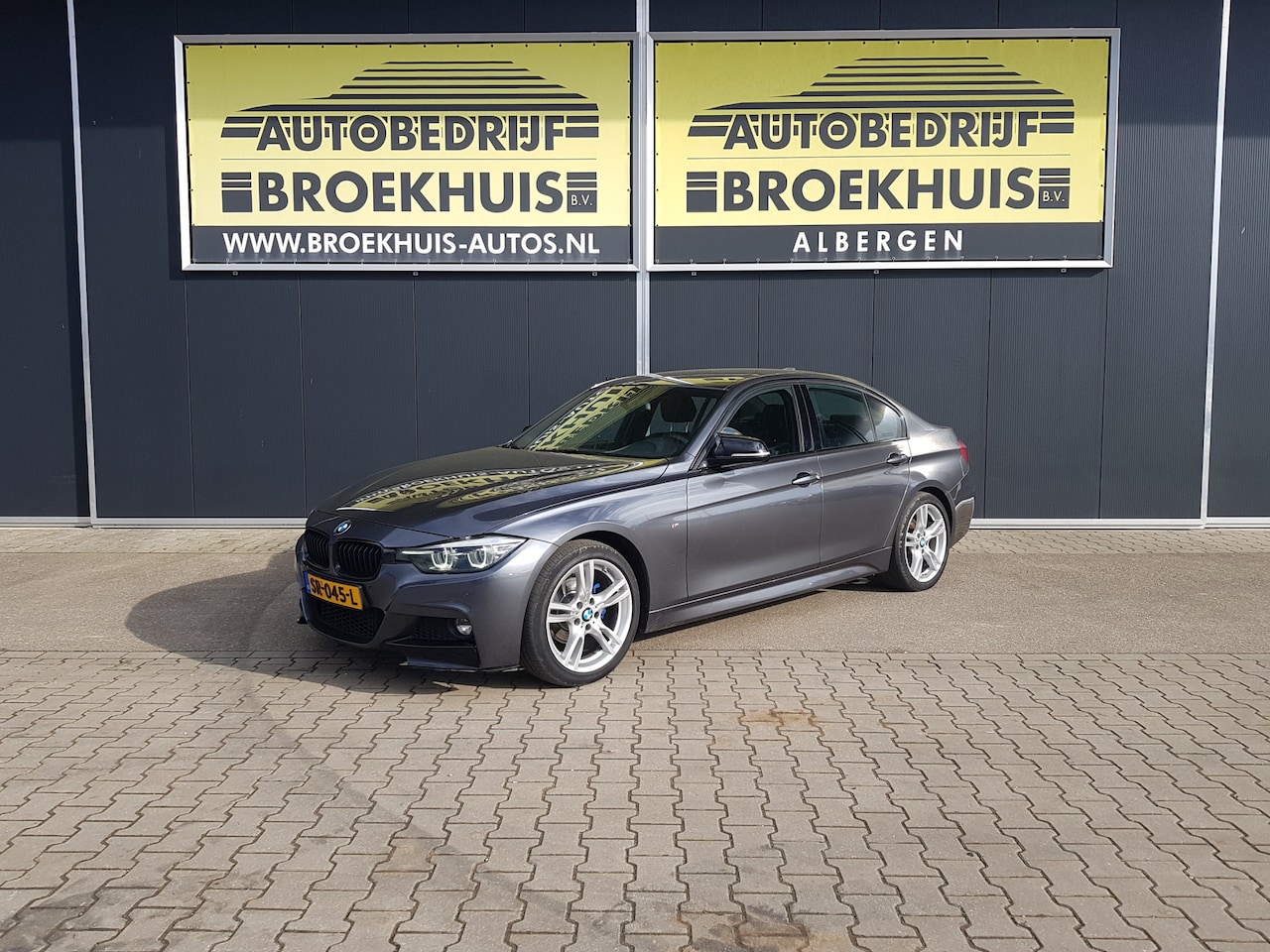BMW 3-serie - 318i Edition M Sport Shadow Executive - AutoWereld.nl