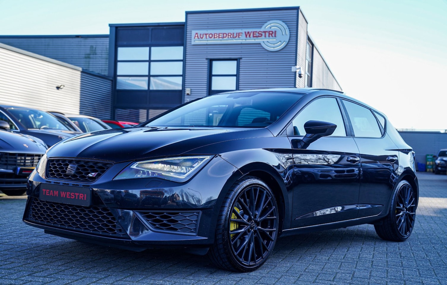 SEAT Leon - 2.0 TSI Cupra 280 | Panorama | Leder/alcantara | Stoelverwarming | Camera | Automaat | 280 - AutoWereld.nl