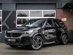 BMW X1 - sDrive18i | M-Sport | Shadow | Harman/Kardon | Keyless | Sportstoelen | Camera | Adap. led