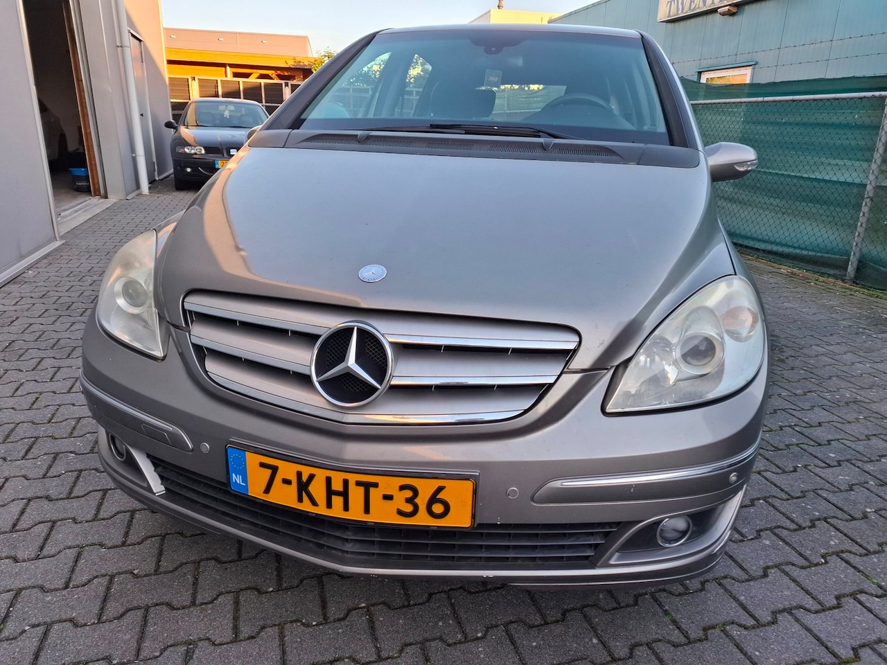 Mercedes-Benz B-klasse - 170 AIRCO/CRUISE/TREKHAAK - AutoWereld.nl