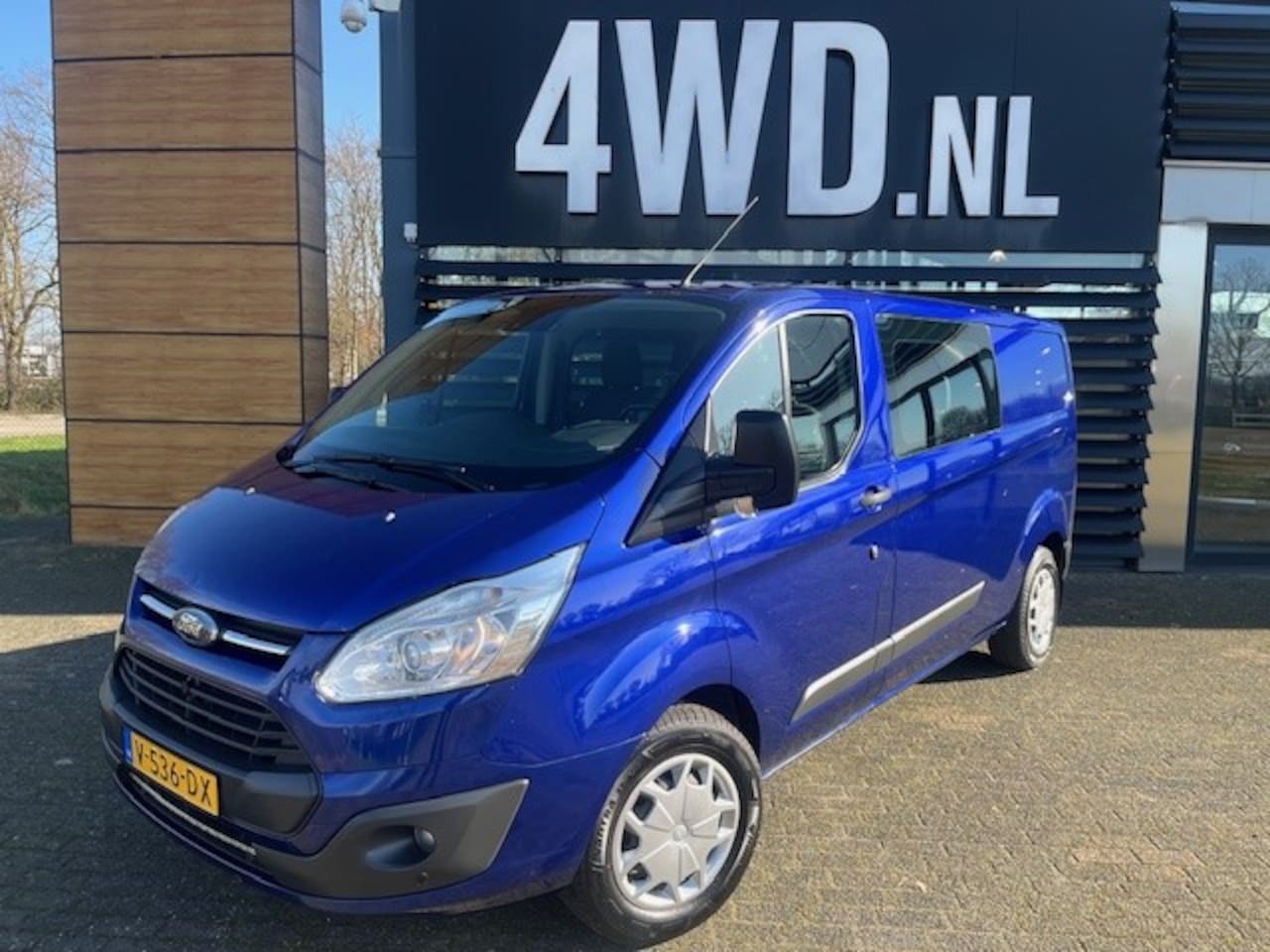Ford Transit Custom - 340 2.0 TDCI L2H1 Trend DC 5 P EURO 6 / AIRCO /CRUISE/ NAP GAR € 9946 EXCL Auto in nette s - AutoWereld.nl