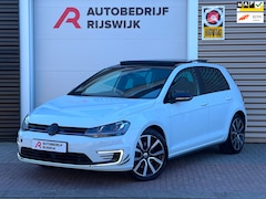 Volkswagen Golf - 1.4 TSI GTE Pano/Leer/Camera