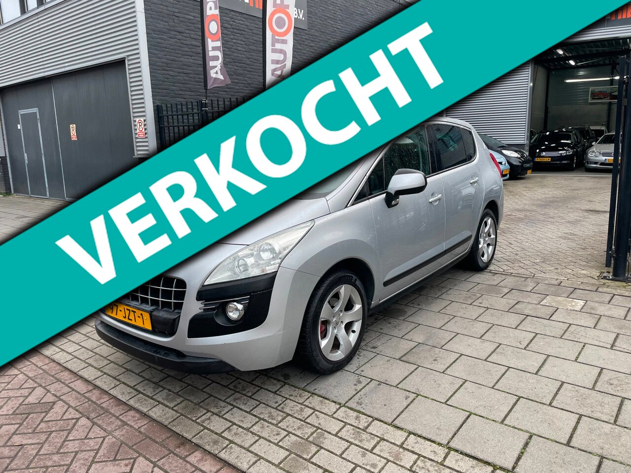Peugeot 3008 - 1.6 VTi Première Airco Panoramadak PDC NAP APK - AutoWereld.nl