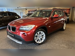 BMW X1 - xDrive20i Business X-Drive 4x4 stoelverwarming, afneembare trekhaak