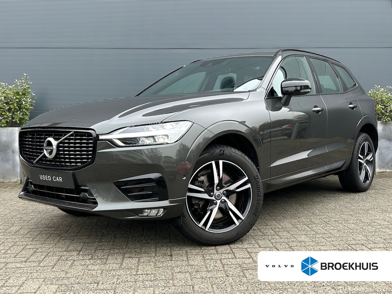 Volvo XC60 - 2.0 B5 R-Design | Luchtvering | 360 camera | Sportstoel | Memory | Verwarmde voorruit | Pi - AutoWereld.nl