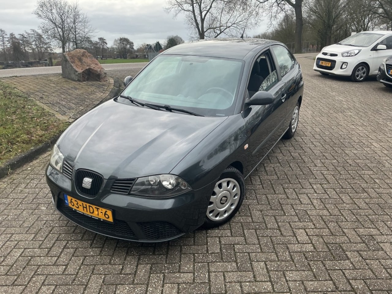 SEAT Ibiza - 1.4-16V 25 Edition I 1.4-16V 25 EDITION I - AutoWereld.nl
