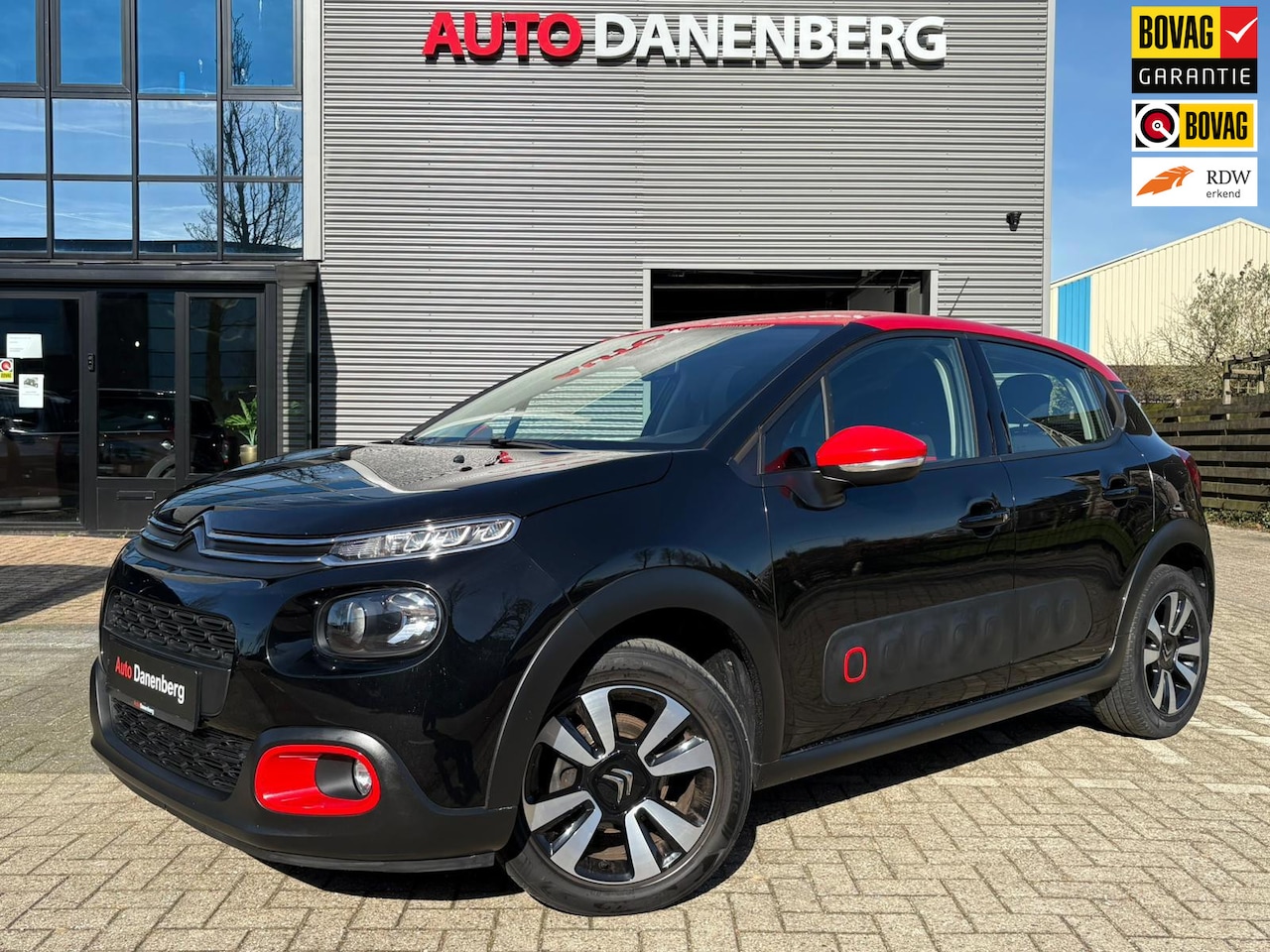 Citroën C3 - 1.2 PureTech S&S Shine CAMERA,CRUIS,BOMVOL! GARANTIE - AutoWereld.nl