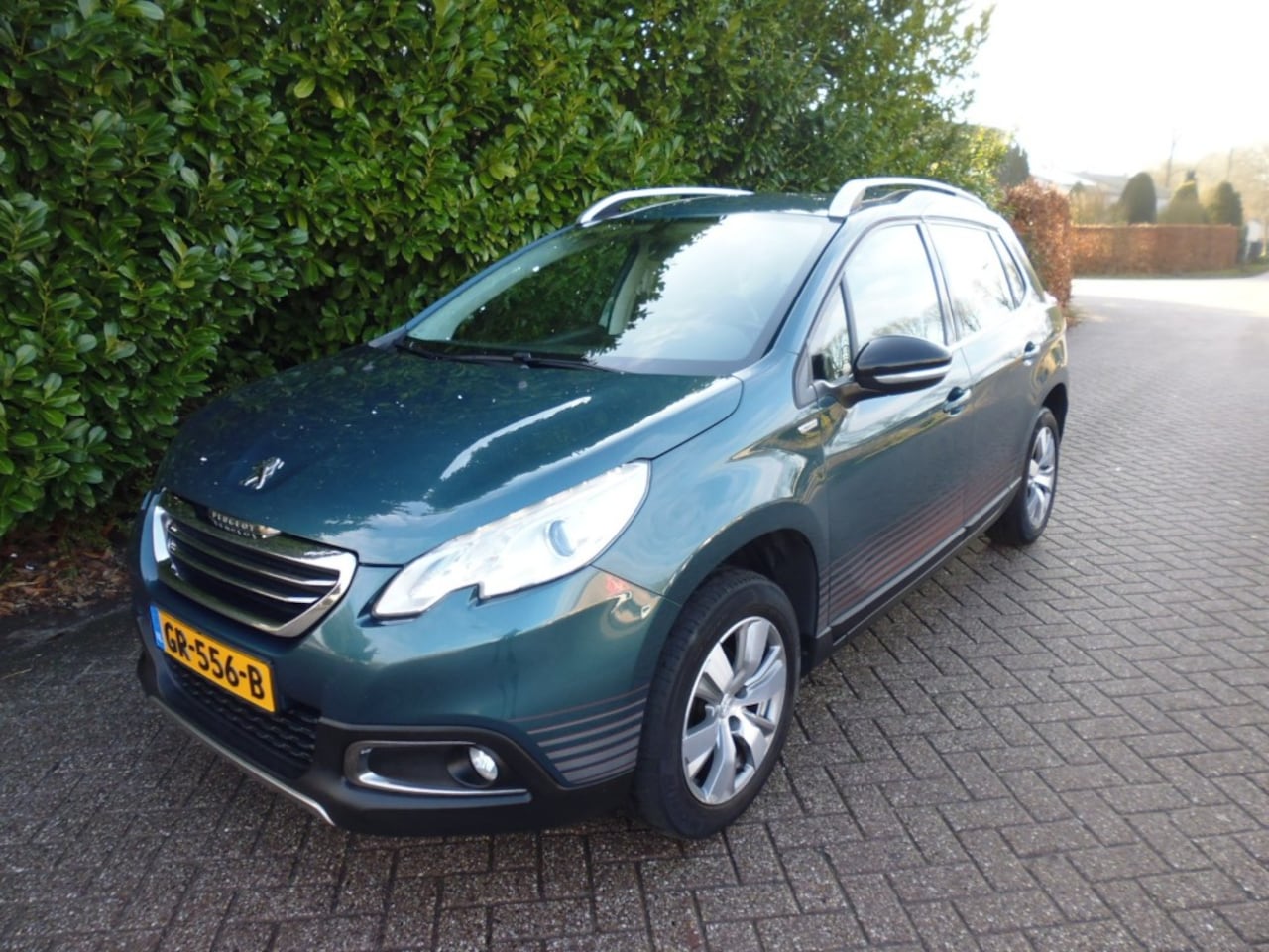 Peugeot 2008 - 1.2 VTi Urbancross CRUISE NAVI LMV PDC ESP ECC - AutoWereld.nl