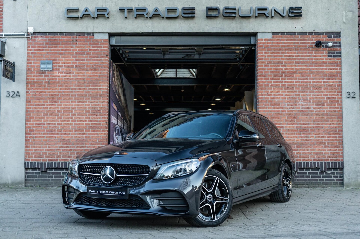 Mercedes-Benz C-klasse Estate - 300 e AMG Night Trekhaak / Apple / ACC - AutoWereld.nl