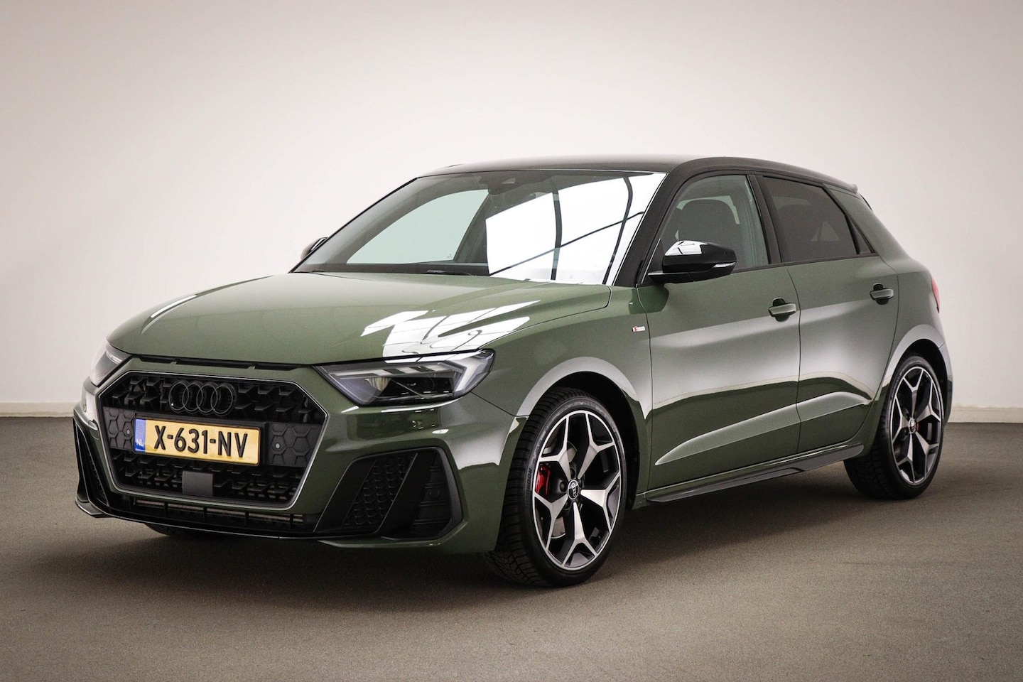 Audi A1 Sportback - 40 TFSI S Line edition one | STOELVERWARMING | DAB | DRAADL0ZE LADER | 18" - AutoWereld.nl