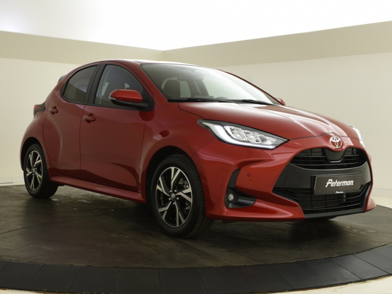 Toyota Yaris - 1.5 Hybrid 115 Style | PDC V+A | BSM | Stuur en Stoelverwarming - AutoWereld.nl