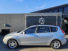 Hyundai i30 CW - 1.6i Blue Dynamic *AC*Full Leather*Heatseat