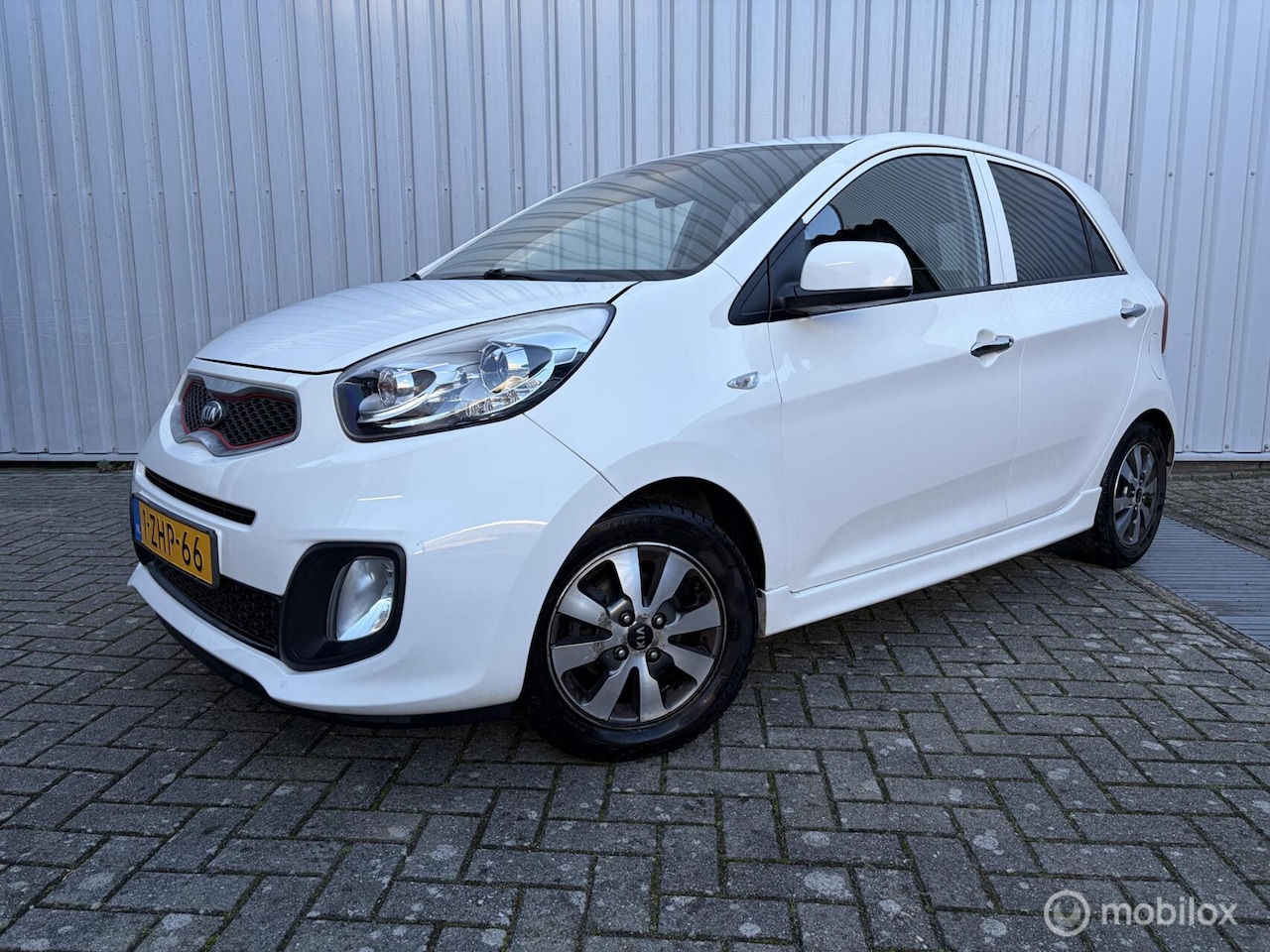 Kia Picanto - 1.0 CVVT X-treme 5DRS Airco Clima Leer Nieuwe Apk - AutoWereld.nl