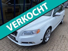 Volvo V70 - 2.5FT R-Design Automaat 230PK LEER / XENON / PDC / ECC