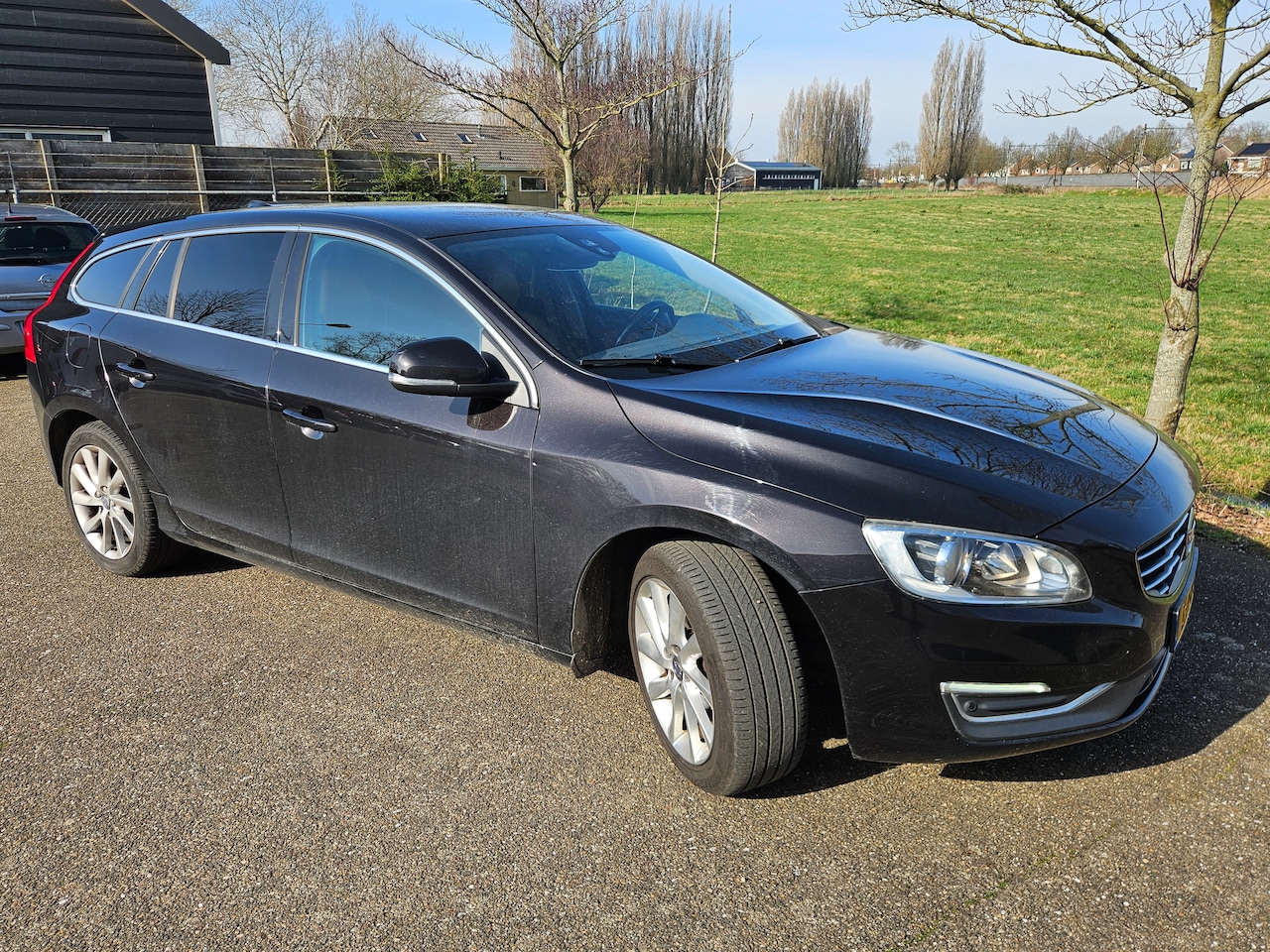 Volvo V60 - 1.6 T3 Ocean Race Mooie verzorgde Volvo V60 1.6 T3. - AutoWereld.nl
