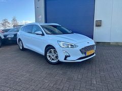 Ford Focus Wagon - 1.0 EcoBoost Trend Edition Business