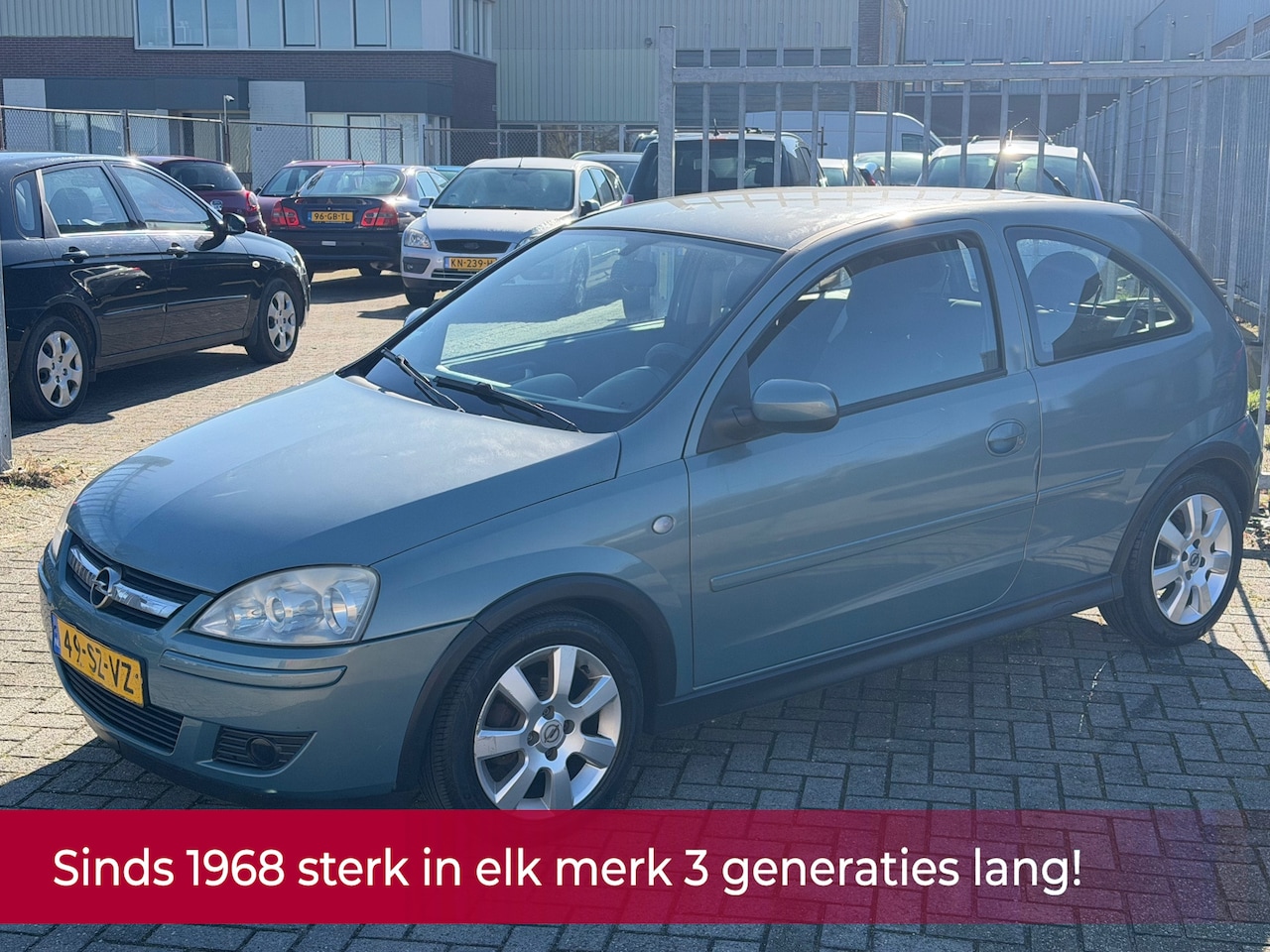 Opel Corsa - 1.2-16V Silverline Sport 80PK! 1e eigenaar! NL AUTO UNIEK KMST! Airco l Cruise l MTF-stuur - AutoWereld.nl