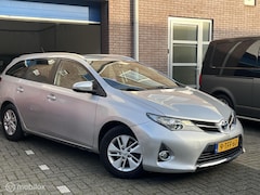 Toyota Auris Touring Sports - 1.8 Hybrid, Camera, Full maps Navigatie, Nederlandse auto met NAP