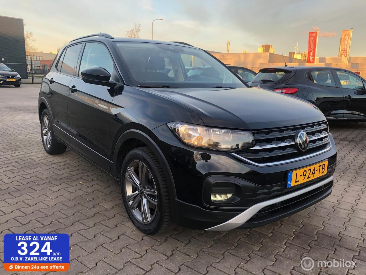 Volkswagen T-Cross - 1.5 TSI AUTOMAAT CAMERA NAVI ELL PAKK - AutoWereld.nl