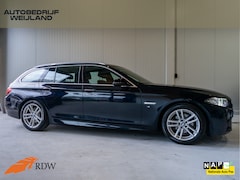 BMW 5-serie Touring - 520i M Sport Edition High Executive I NL-Auto I leder I 184 PK I M-pakket I 18" I 2de eig