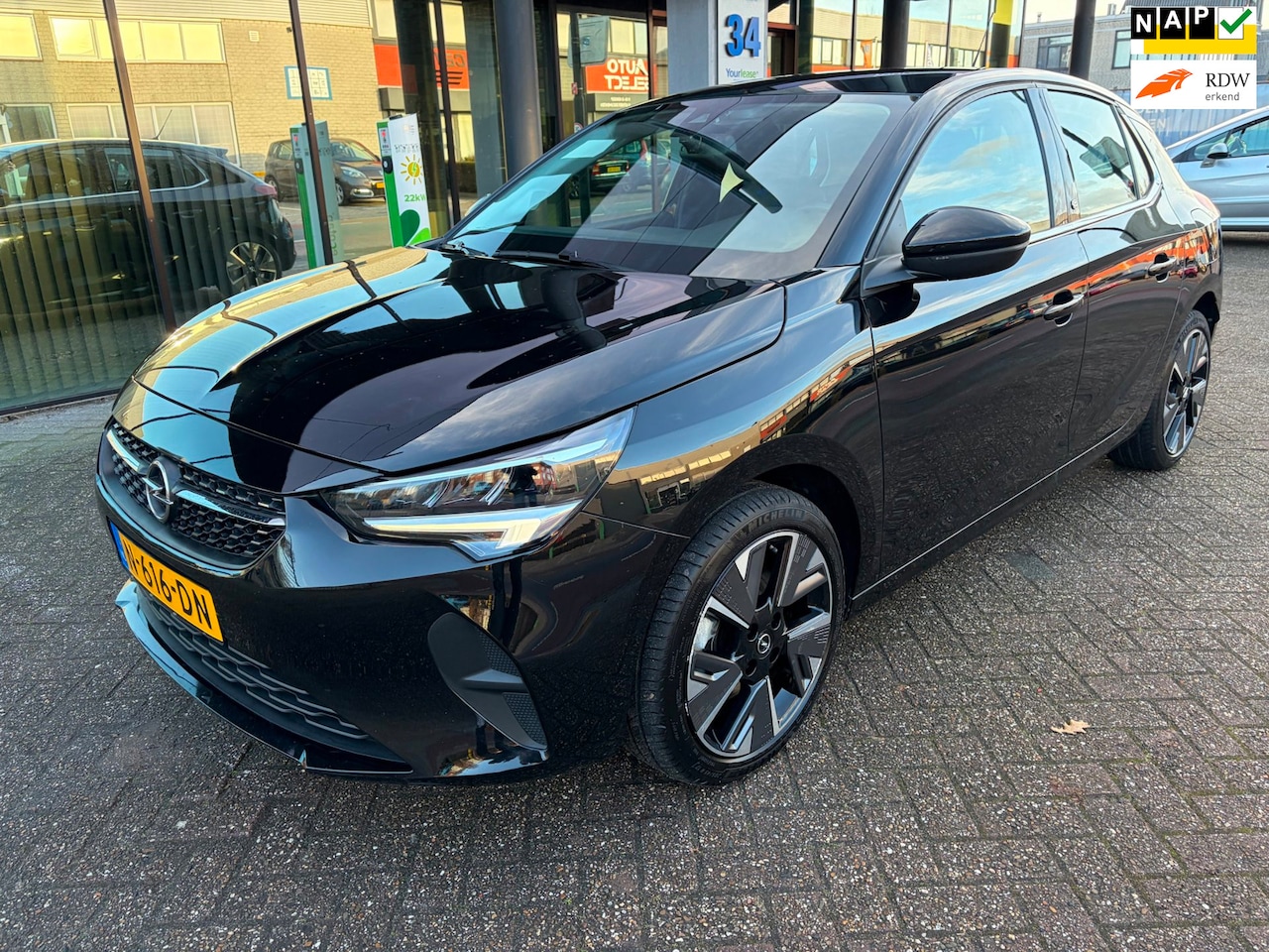 Opel Corsa-e - Elegance 50 kWh / Automaat / Carplay / stuurverwarming / LED - AutoWereld.nl