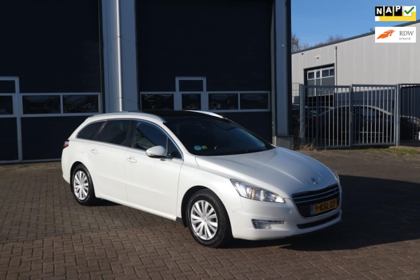 Peugeot 508 SW - 1.6 e-HDi Blue Lease Executive 1.6 e-HDi Blue Lease Executive - AutoWereld.nl