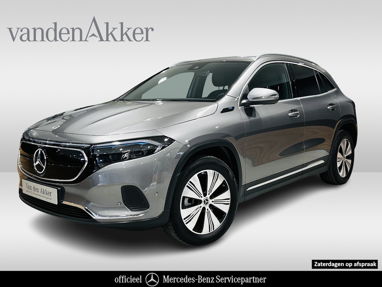 Mercedes-Benz EQA - 250 Luxury 67kWh // Camera // Dode Hoek Ass. // D. Glas // Elektrische Achterklep // Sfeer - AutoWereld.nl