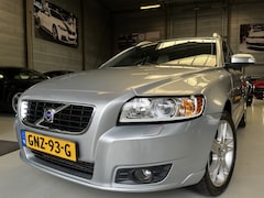 Volvo V50 - 2.5 T5 AWD Momentum Schuifdak, Leder, Dynaudio