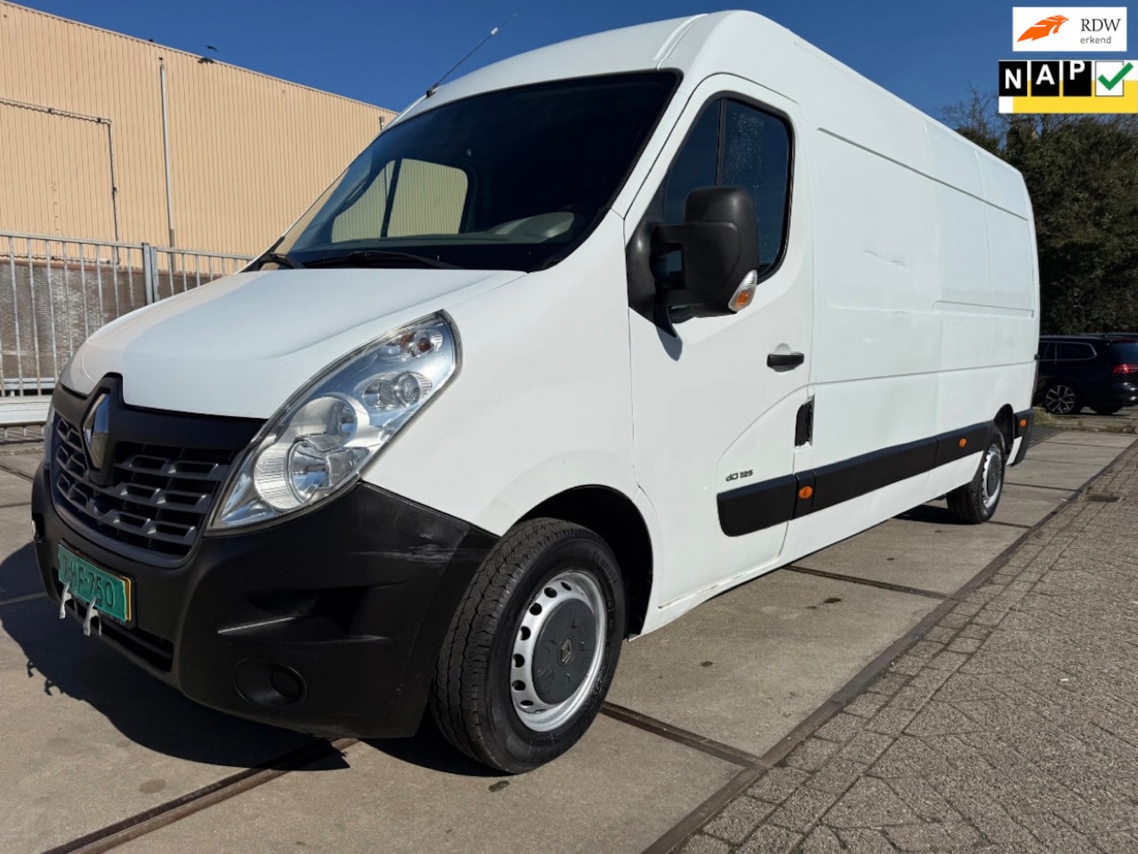 Renault Master - T35 2.3 dCi L3H3 T35 2.3 dCi L3H3 - AutoWereld.nl
