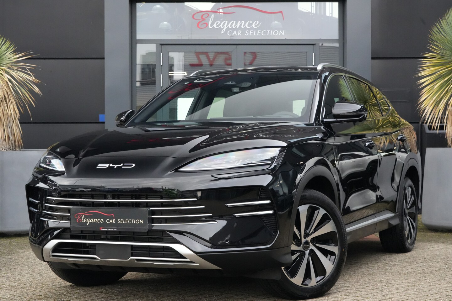 BYD Seal U - 1.5 DM-i FWD Comfort 295pk LONG RANGE 1125KM WLTP Panoramadak/Stoelverwarming/AppleCarplay - AutoWereld.nl