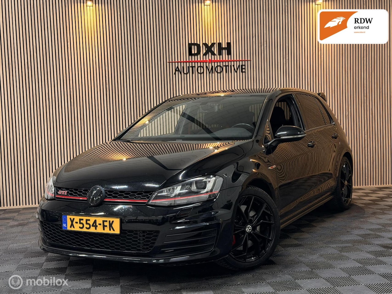 Volkswagen Golf - 2.0 TSI GTI Performance CARPLAY XENON PDC - AutoWereld.nl