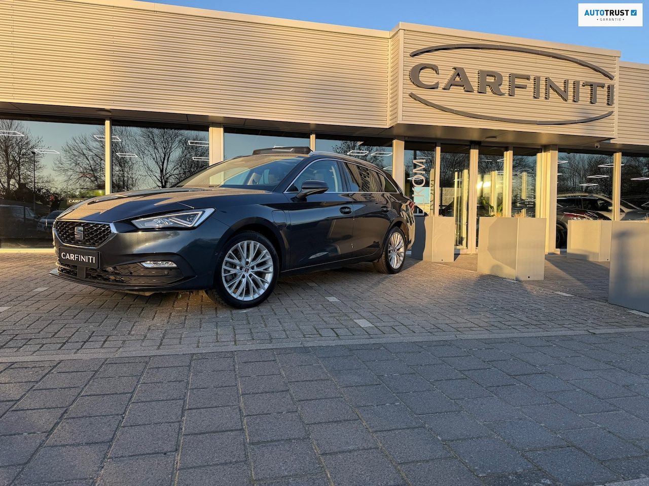 SEAT Leon Sportstourer - 1.4 TSI eHybrid PHEV Xcellence 204 Pk / Navi / ACC / Camera / Panoramadak / Memory Stoel. - AutoWereld.nl