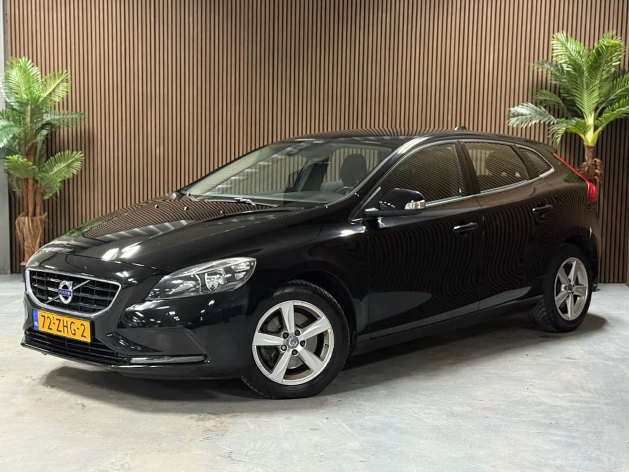 Volvo V40 - 1.6 T3 Kinetic 1.6 T3 Kinetic - AutoWereld.nl