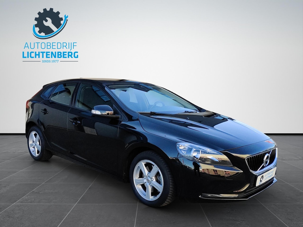 Volvo V40 - 2.0 T2 Momentum 2.0 T2 Momentum - AutoWereld.nl