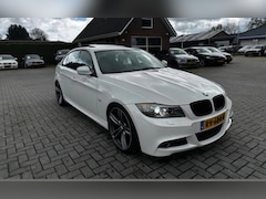 BMW 3-serie - 318i Business Line M Sport